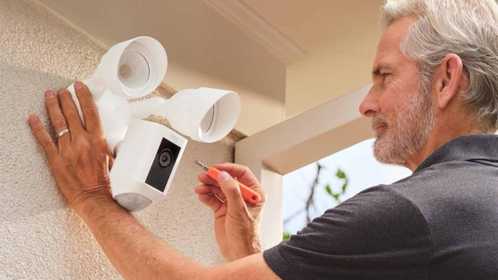 the Ring Floodlight Cam